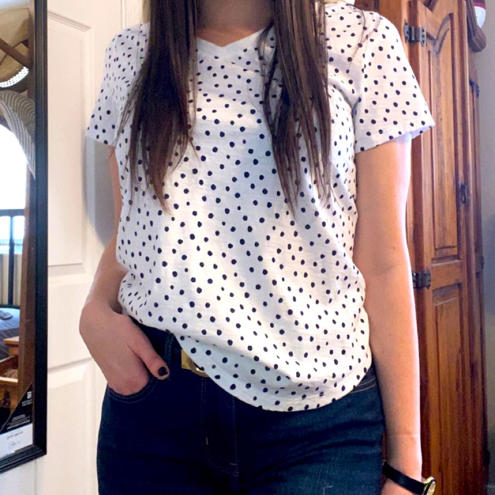 Black and white T-shirt